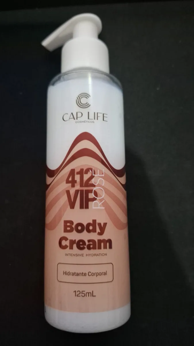 Hidratante Corporal Body Cream 412 Vip Rose Cap Life 125ML
