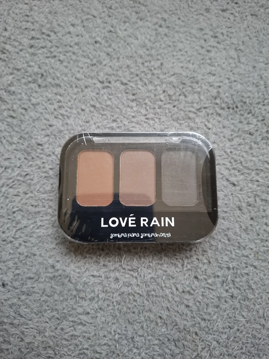 SOMBRA PARA SOBRANCELHA LOVÉ RAIN 3 CORES